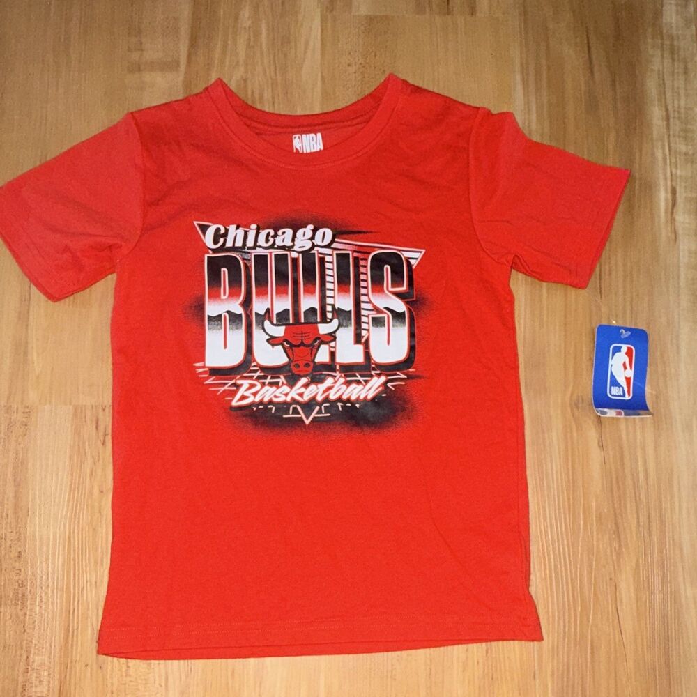 NBA Chicago Bulls Logo Boys T-Shirt 6/7 Red Cotton Knit Crew Neck Tee